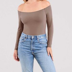 Nuuds Mocha Long Sleeve Off The Shoulder Bodysuit. Size Medium
